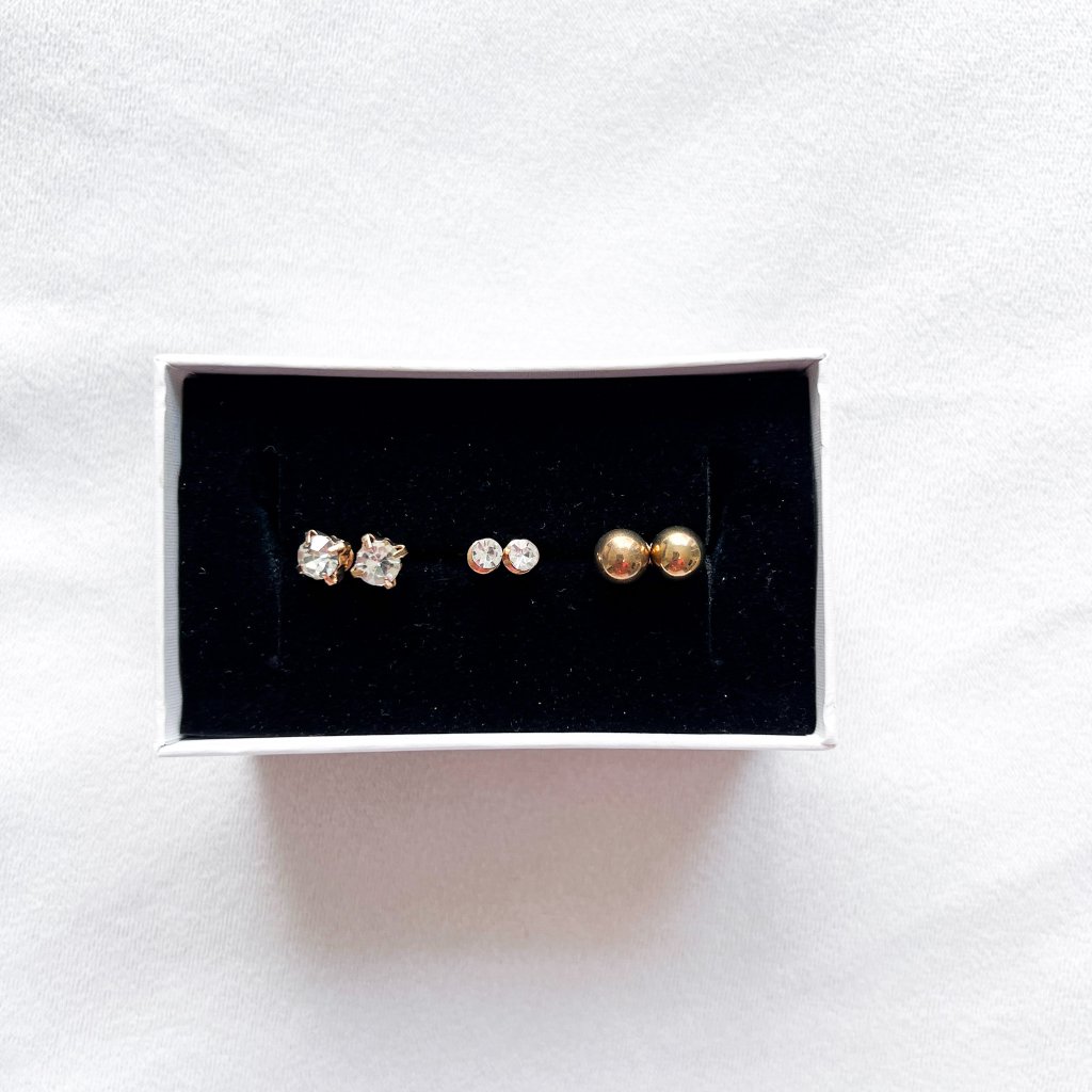 Golden Minimalist Stud Earring Set 16$